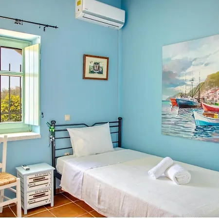 Vasiliki Traditional House In Mani With Sea View