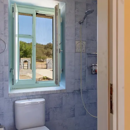 Vasiliki Traditional House In Mani With Sea View אראופוליס