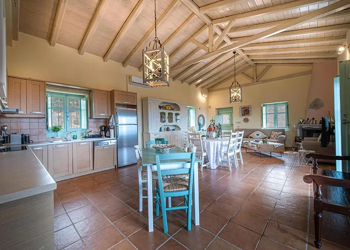 Vasiliki Traditional House In Mani With Sea View