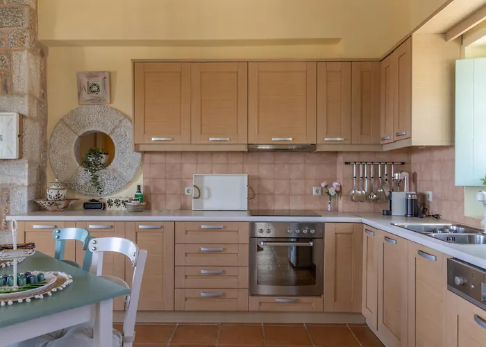 Vasiliki Traditional House In Mani With Sea View Вилла