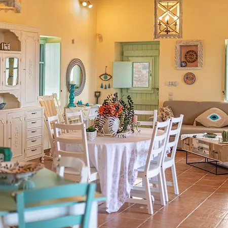 Vila Vasiliki Traditional House In Mani With Sea View Areopoli