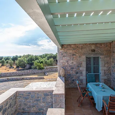 Vasiliki Traditional House In Mani With Sea View Vila