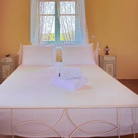Vila Vasiliki Traditional House In Mani With Sea View