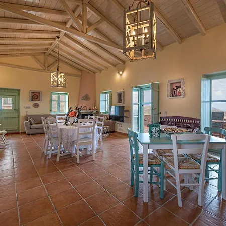 Vasiliki Traditional House In Mani With Sea View أريبوليس