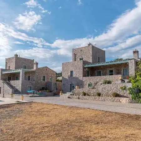 Vasiliki Traditional House In Mani With Sea View فيلة أريبوليس