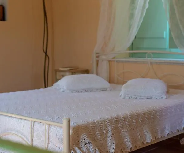 Villa Vasiliki Traditional House In Mani With Sea View *