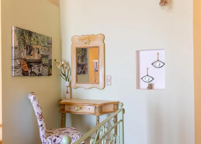 Vasiliki Traditional House In Mani With Sea View