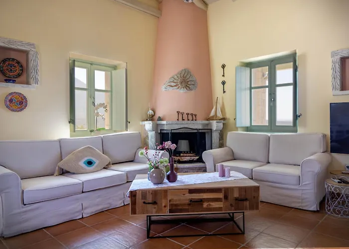 Vasiliki Traditional House In Mani With Sea View